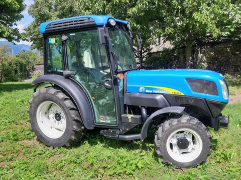 New Holland T4030V