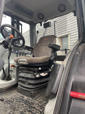 Valtra N 92 H