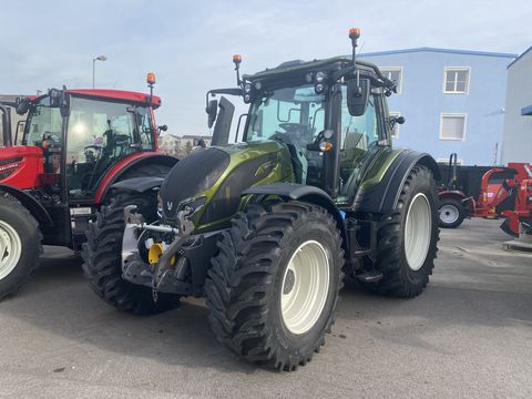 <strong>Valtra N175 Active</strong><br />