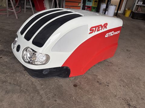 Steyr Profi Motorhaube