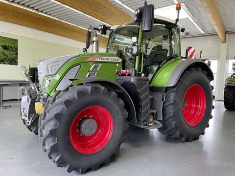 Fendt 724 VARIO S4 PROFI PLUS