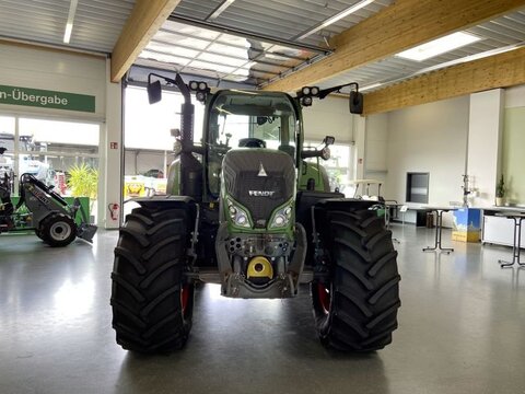 Fendt 724 S4 PROFI PLUS 3