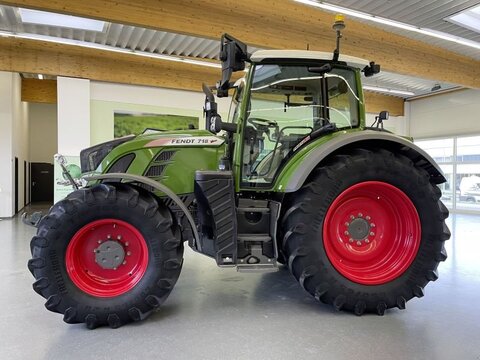 Fendt 718 VARIO S4 PROFI PLUS 2