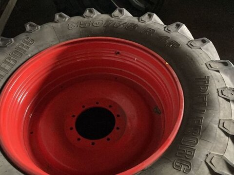 Trelleborg 650/65 R42 2