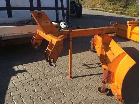 Sonstige V/R Schneeschild