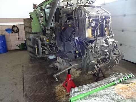 Teile von Fendt 412 3