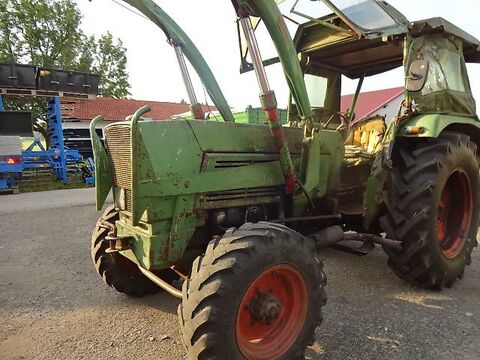 Fendt 4 S - Allrad nur in Einzelteilen
