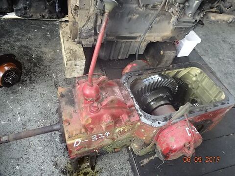 Case IH D 324- Getriebe mit Differential 2