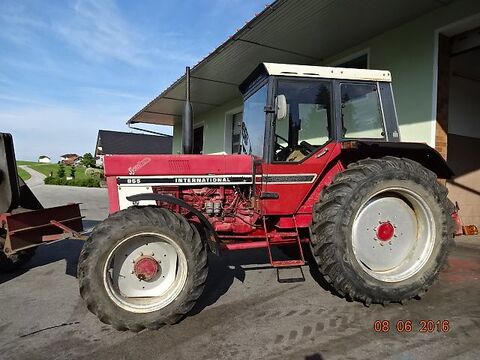 Case IH 955 / 1055 Schlepper in Einzelteilen 2