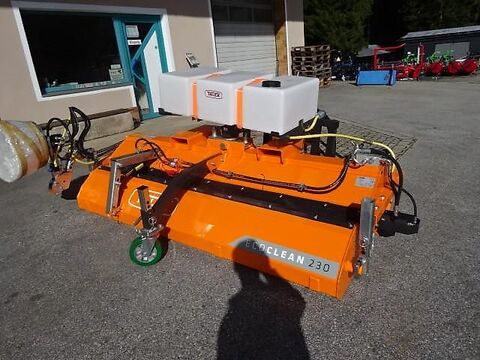 Talex Kehrmaschine- 2,3 Meter- Seitenbesen- Wassertank 2