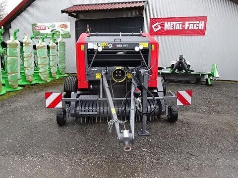 Metal-Fach Z 562 RN - Presse m Rotor- Messer- Zentralschmie 2