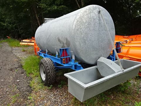 3000 Liter mit Tränkebecken und Fahrwerk 3