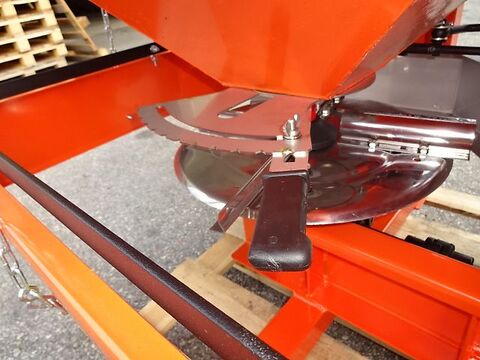 NEUE- N0 56/  3- Salzstreuer -  600 und  Liter   2