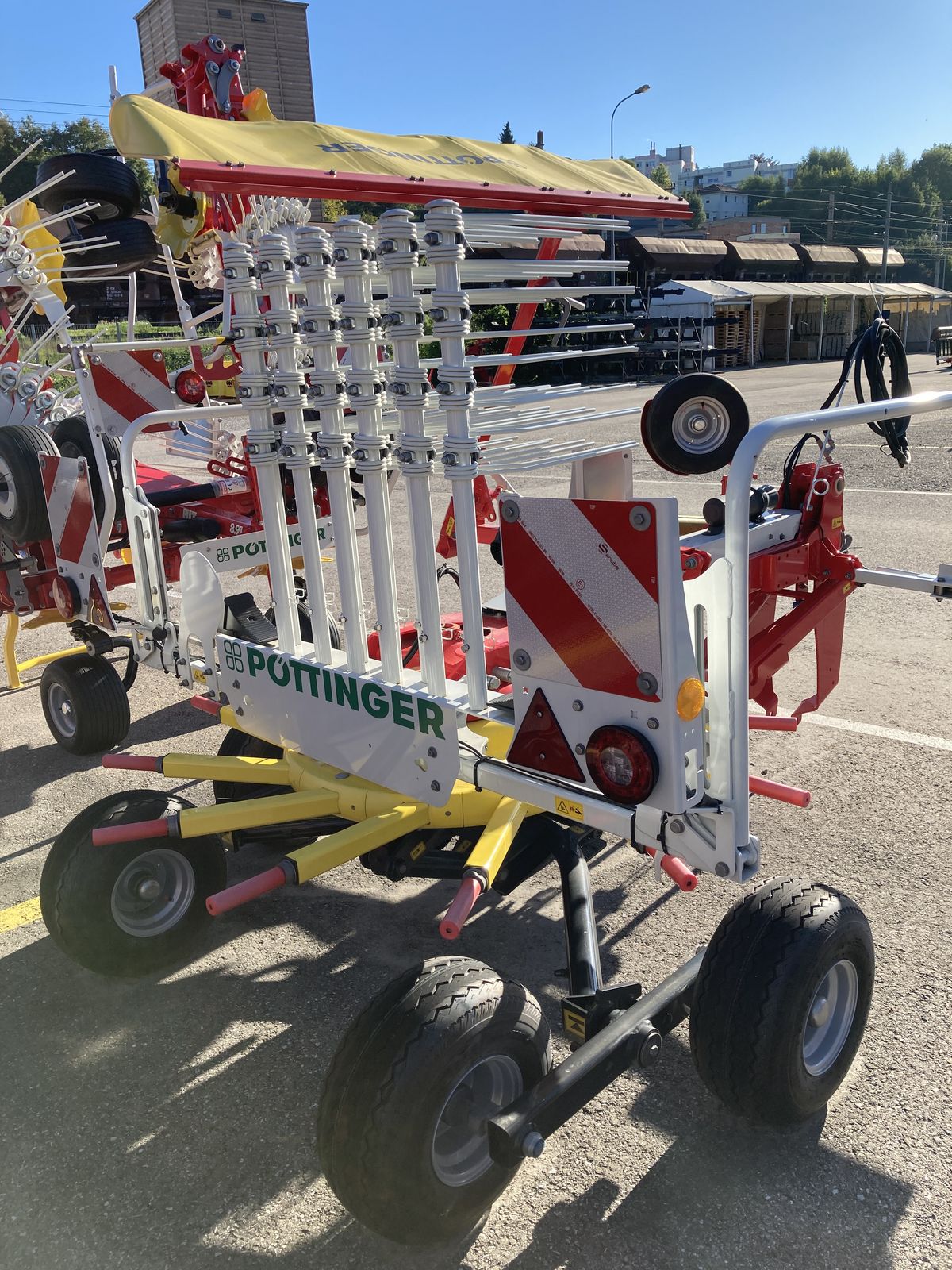 Pöttinger TOP 422 A 3