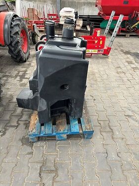 Rapsöltank und Dieseltank 700er Fendt 2