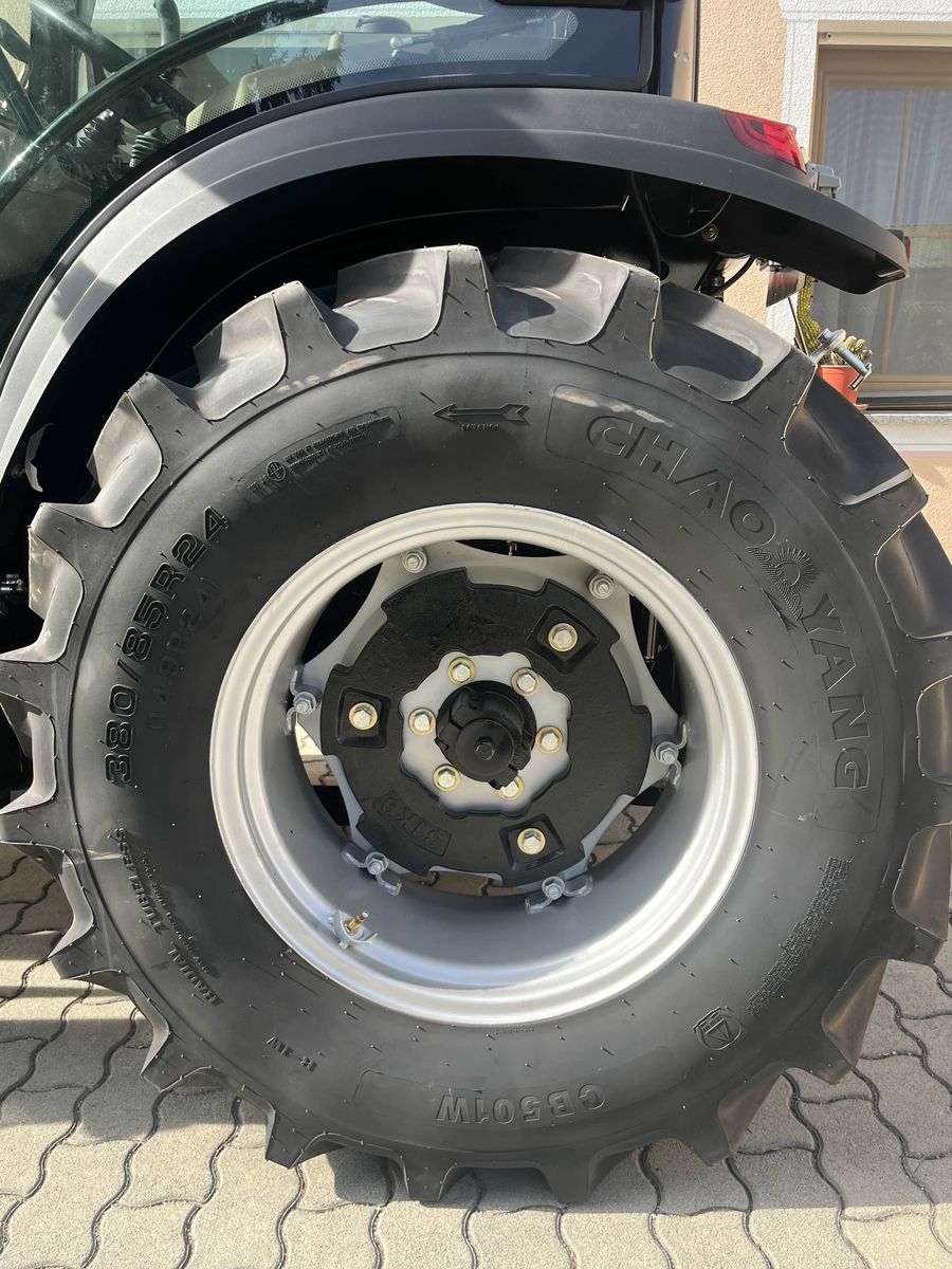 Landtrac TE 504C mit Frontlader  1