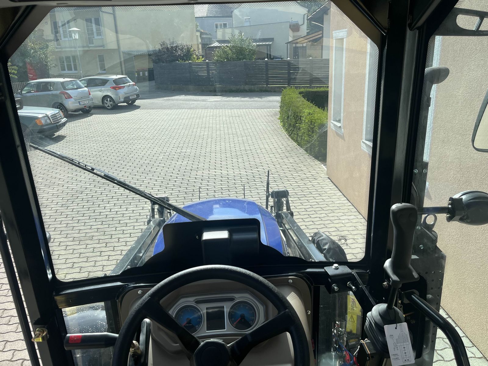 Landtrac TE 504C mit Frontlader  3