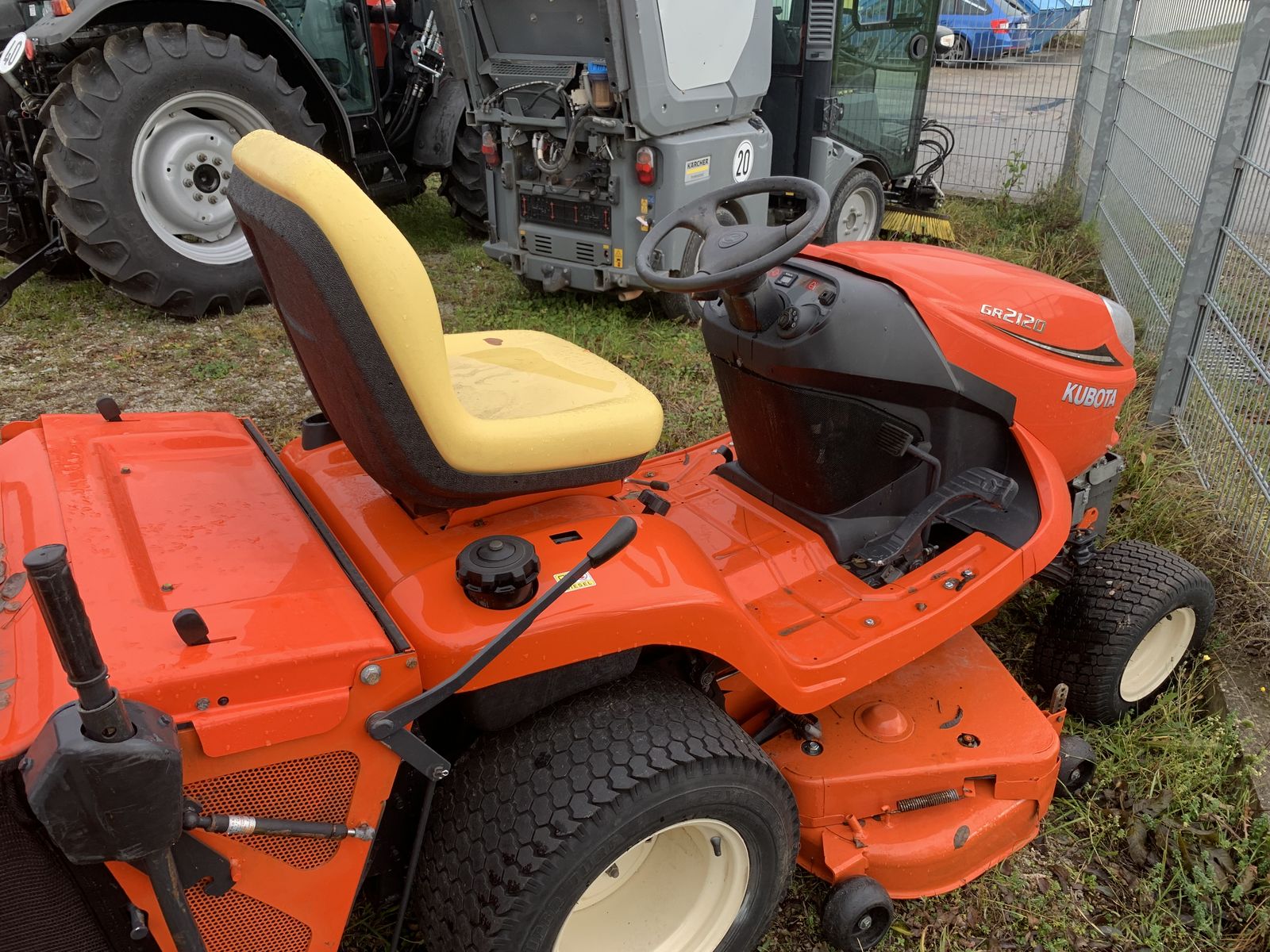 Kubota 2120GR 2