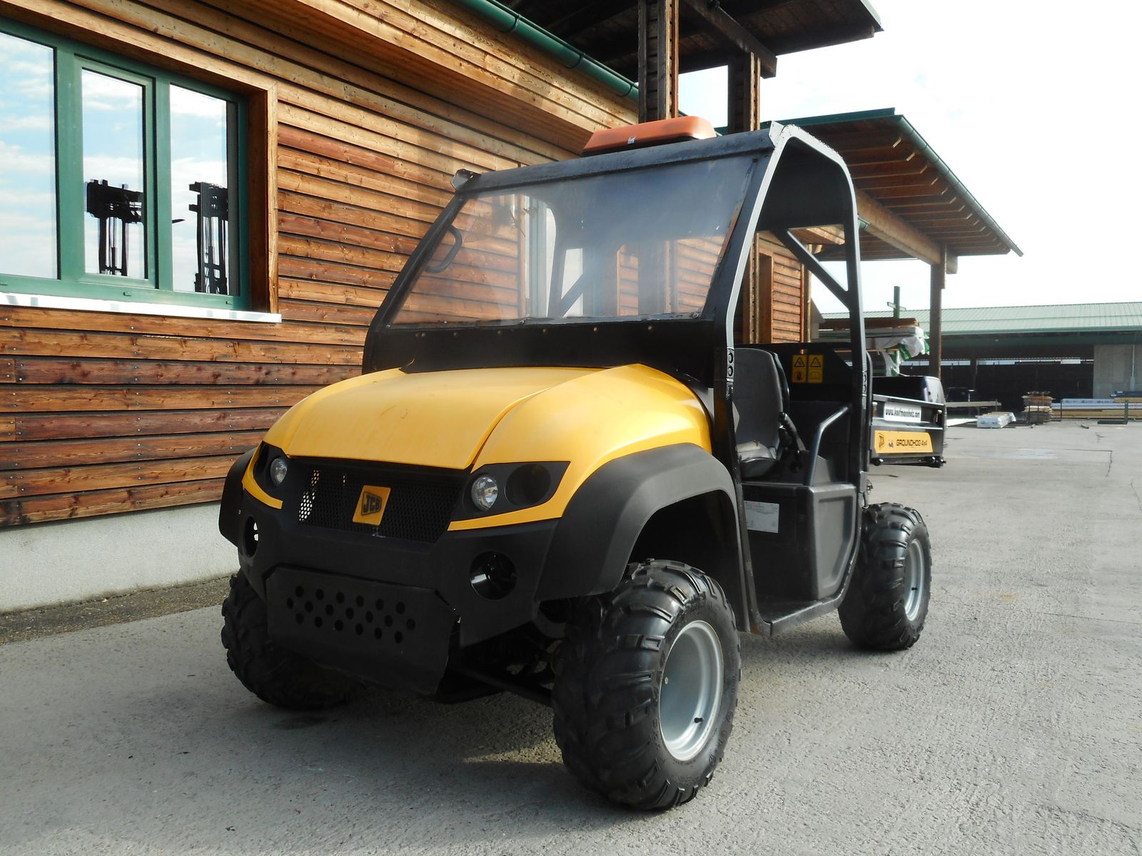 JCB Groundhog 4x4 2