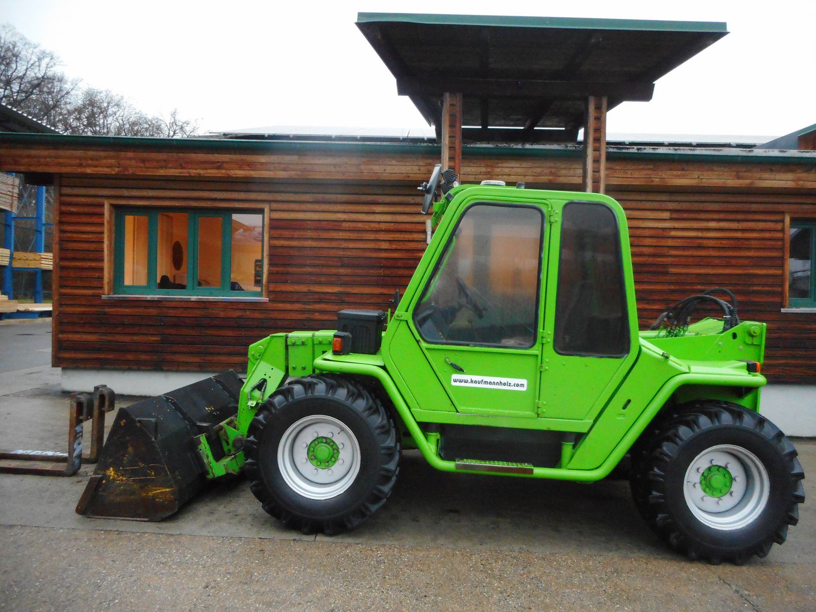 Merlo P25 9EVS ( 2,5 Tonnen - 9 Meter )  1
