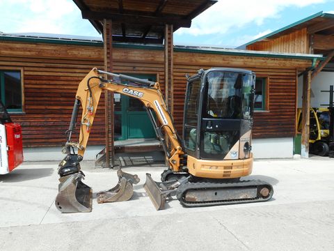 Case CX26B ( 2.700kg ) mit POWERTILT 