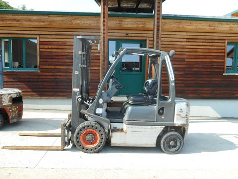 Nissan Y1D2A25Q Triplex 4,9m + SS 