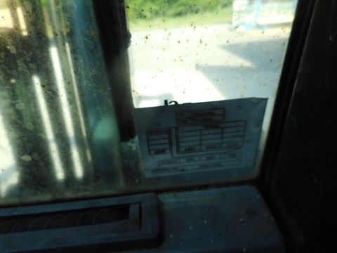 5228-5e9547e5b25bd2e420d4ba785d02f7b8-5744247