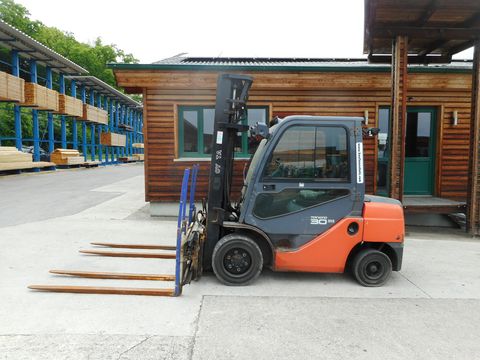 Toyota 02-8FDF30 Triplex 5,5m + SS + Doppelpalettengabe