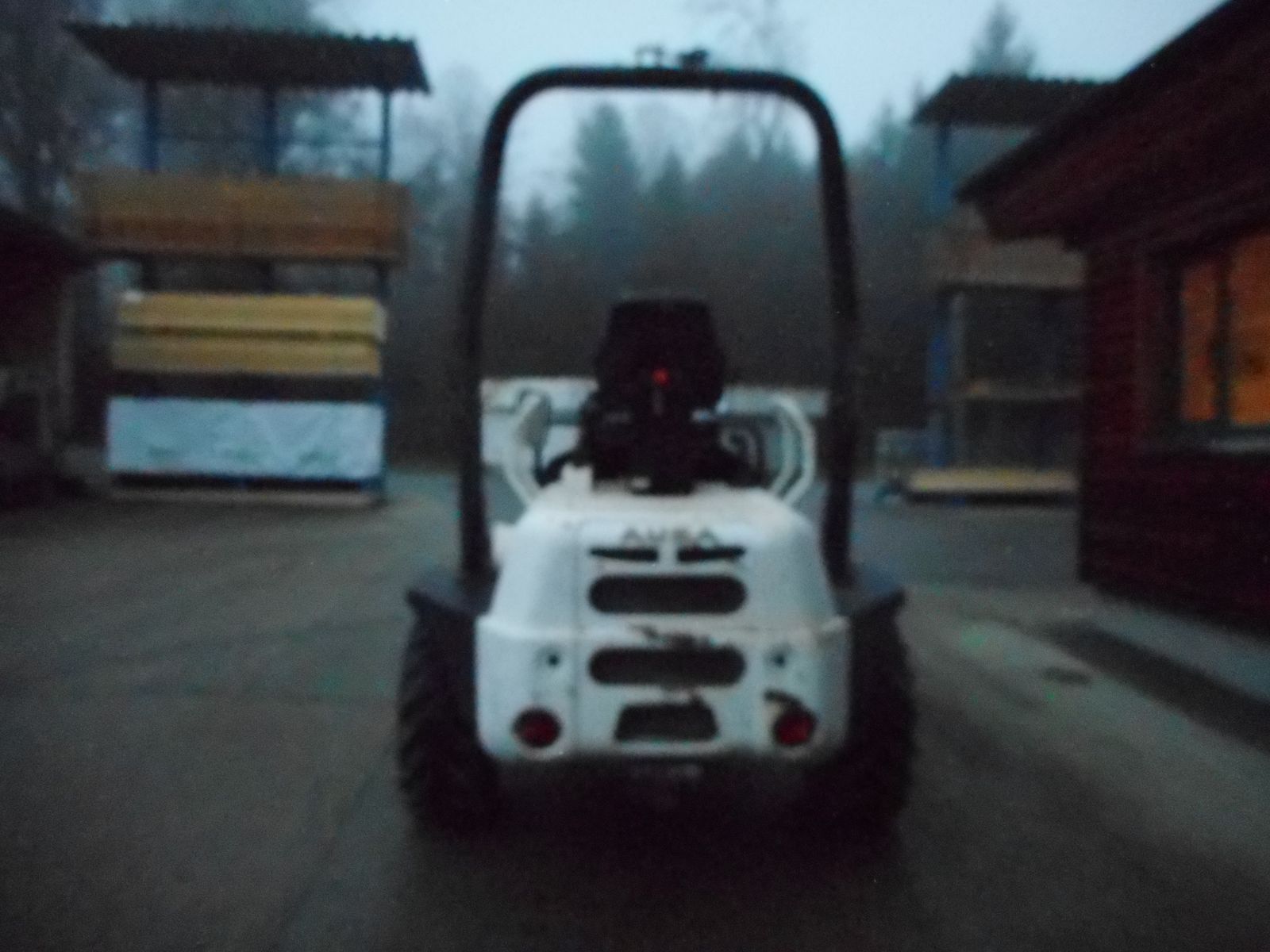 Ausa D350AHG mit Drehmulde ( 3,58t NL u. 2,76t EG ) 3