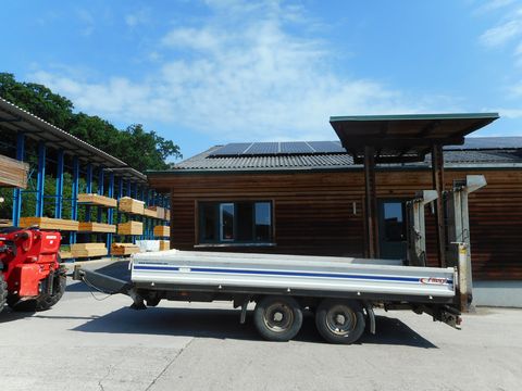 Fliegl TPS100 mit Wände u. geteilten Rampen