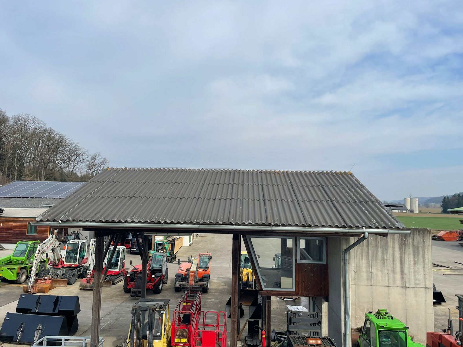 Überdachung mit ca. 10 / 10 Meter 2