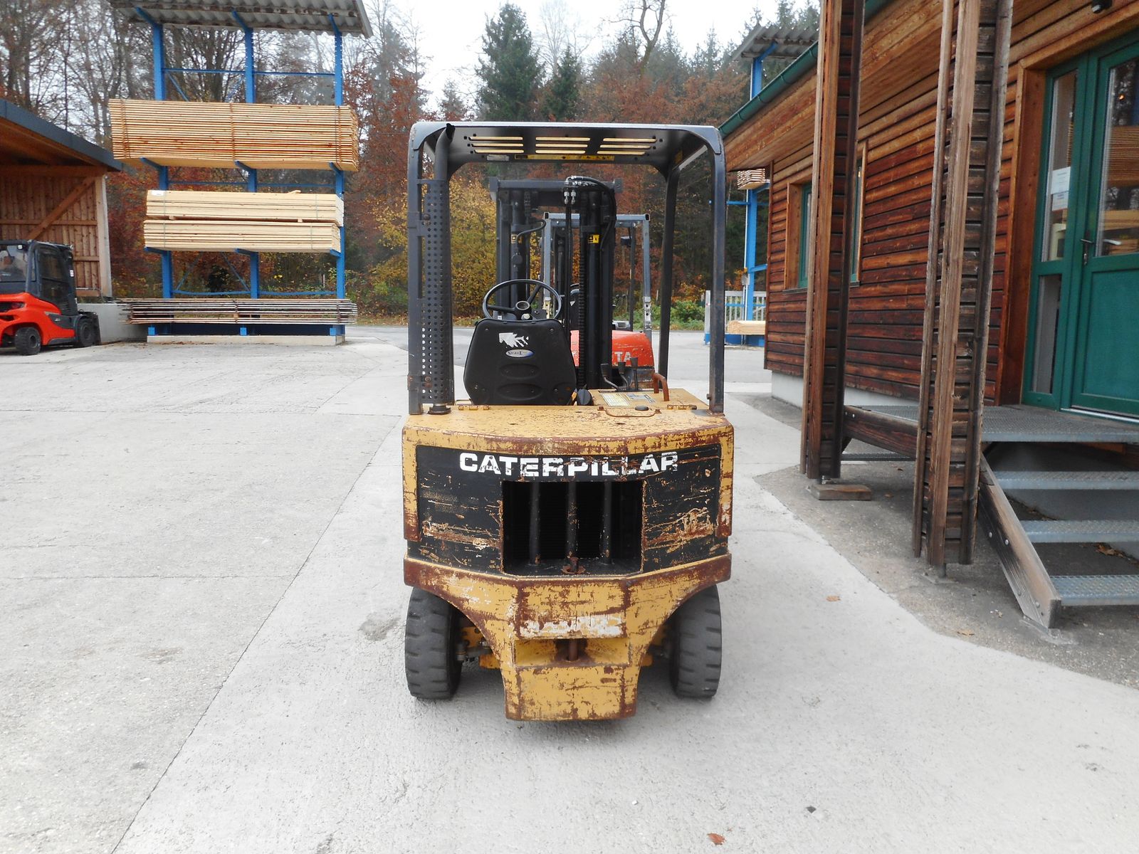 CAT V35D mit Triplexfreihubmast + Seitenschieber  3