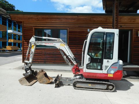 Takeuchi TB 219 ( 2.020KG ) mit POWERTILT
