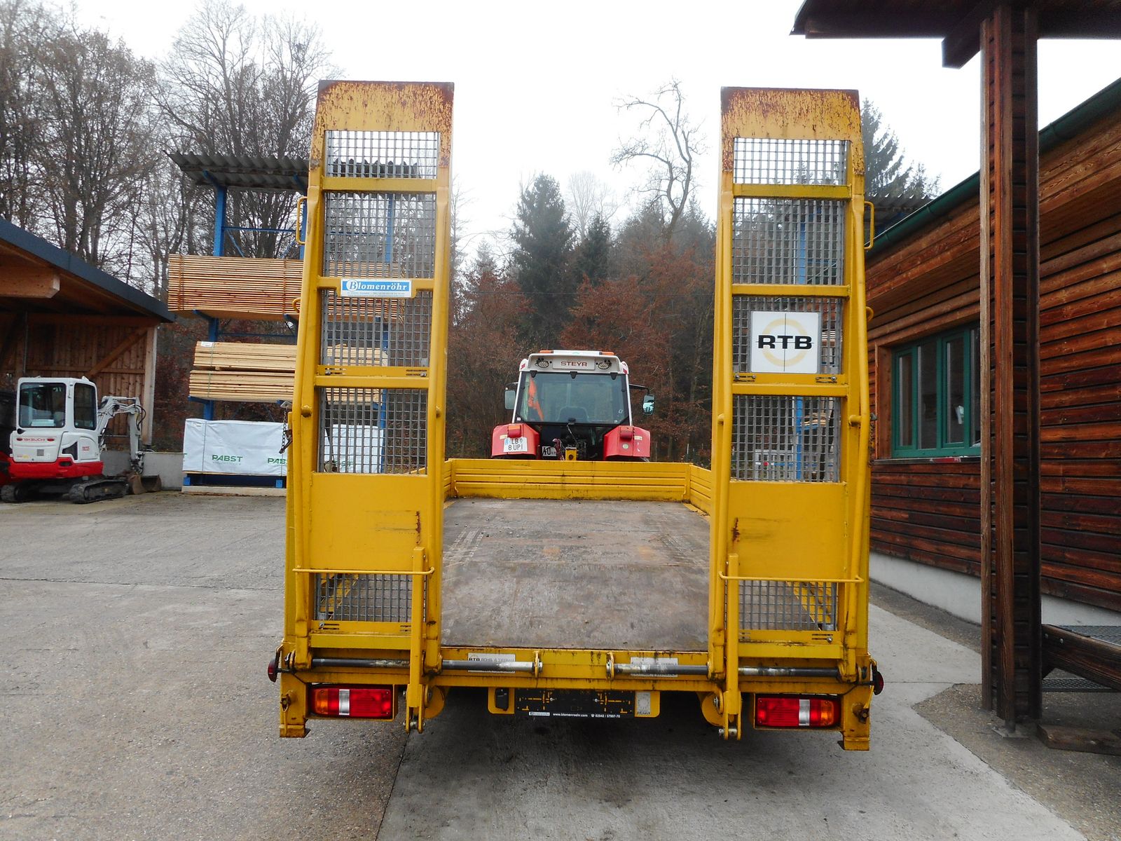 Blomenröhr Tandemtieflader mit Rampen  3