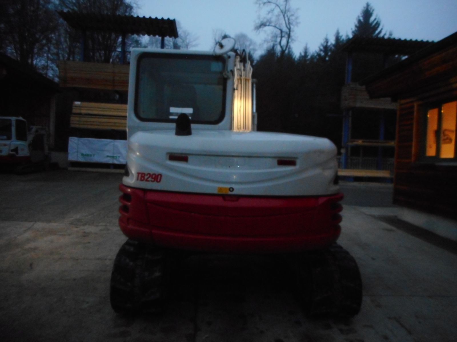 Takeuchi TB 290 mit POOWERTILT + hydr. SW + Klima 3