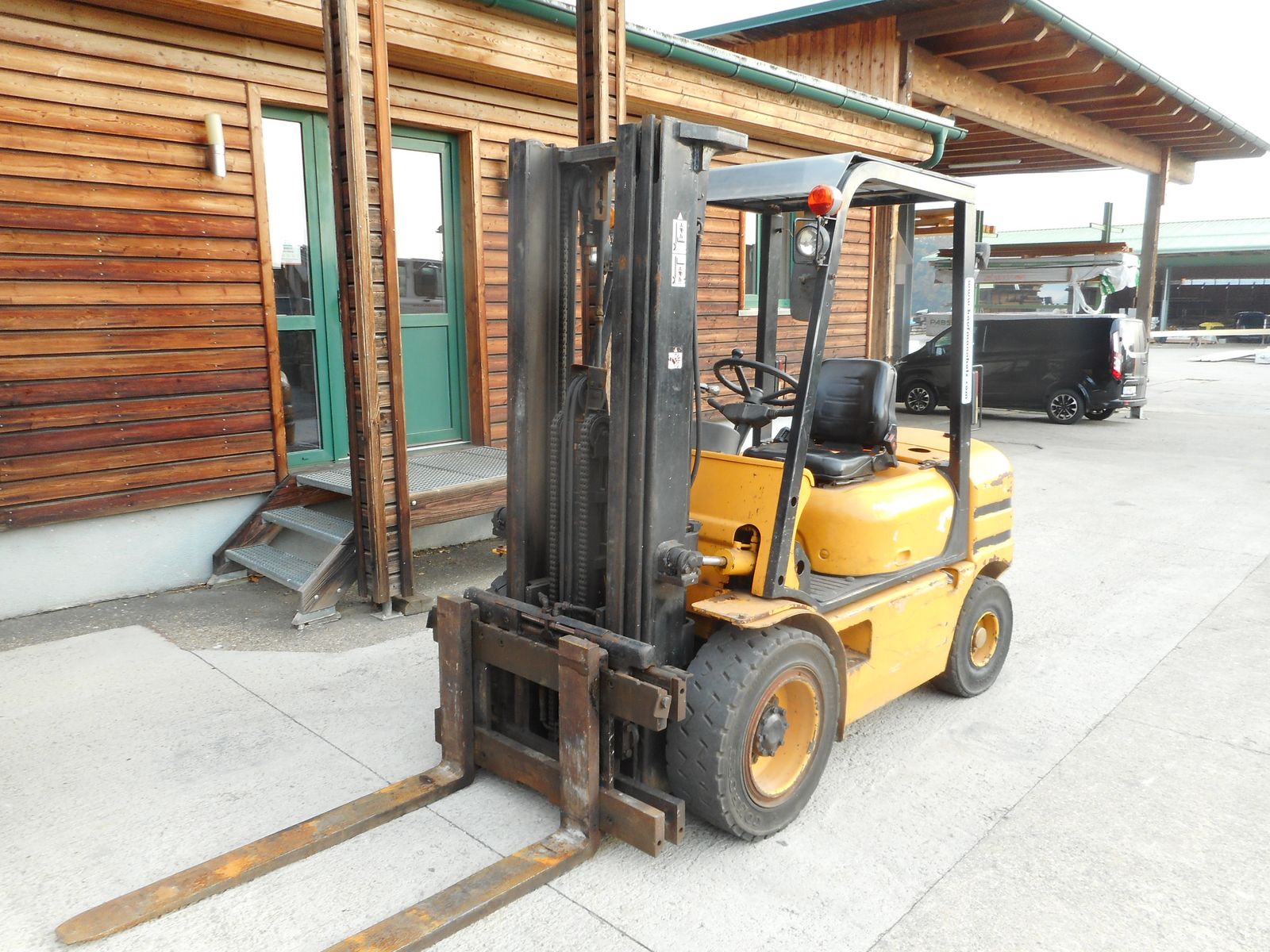 Hyundai HDF30II Triplex 4,7m + Seitenschieber  2