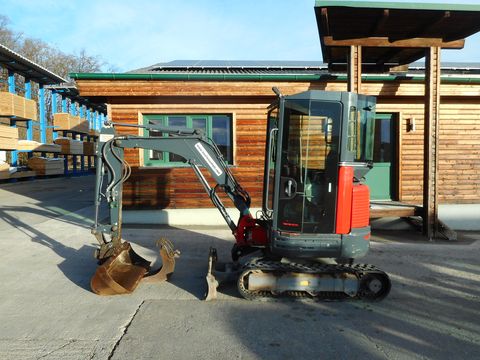 Takeuchi TB23 ( 2.670kg ) hydr. SW + 2 Löffel 