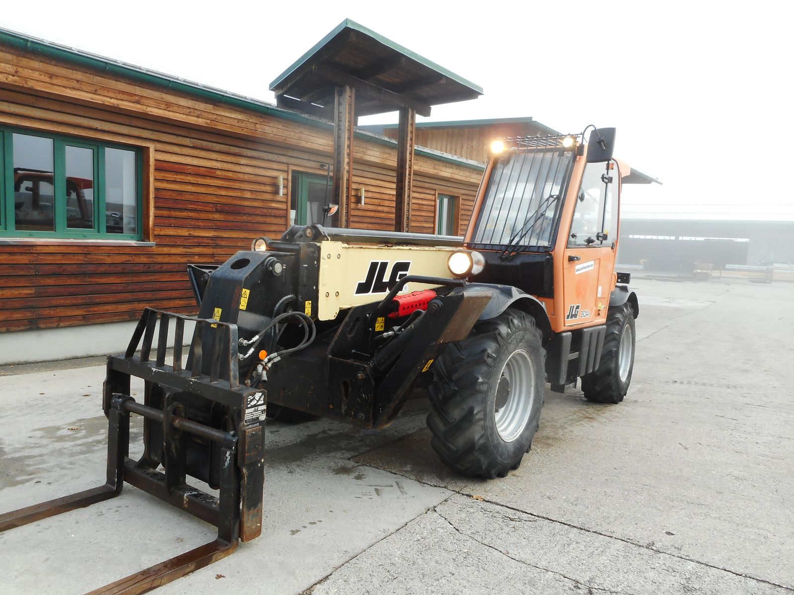 JLG 3614rs ( 3,6t - 14m )  2