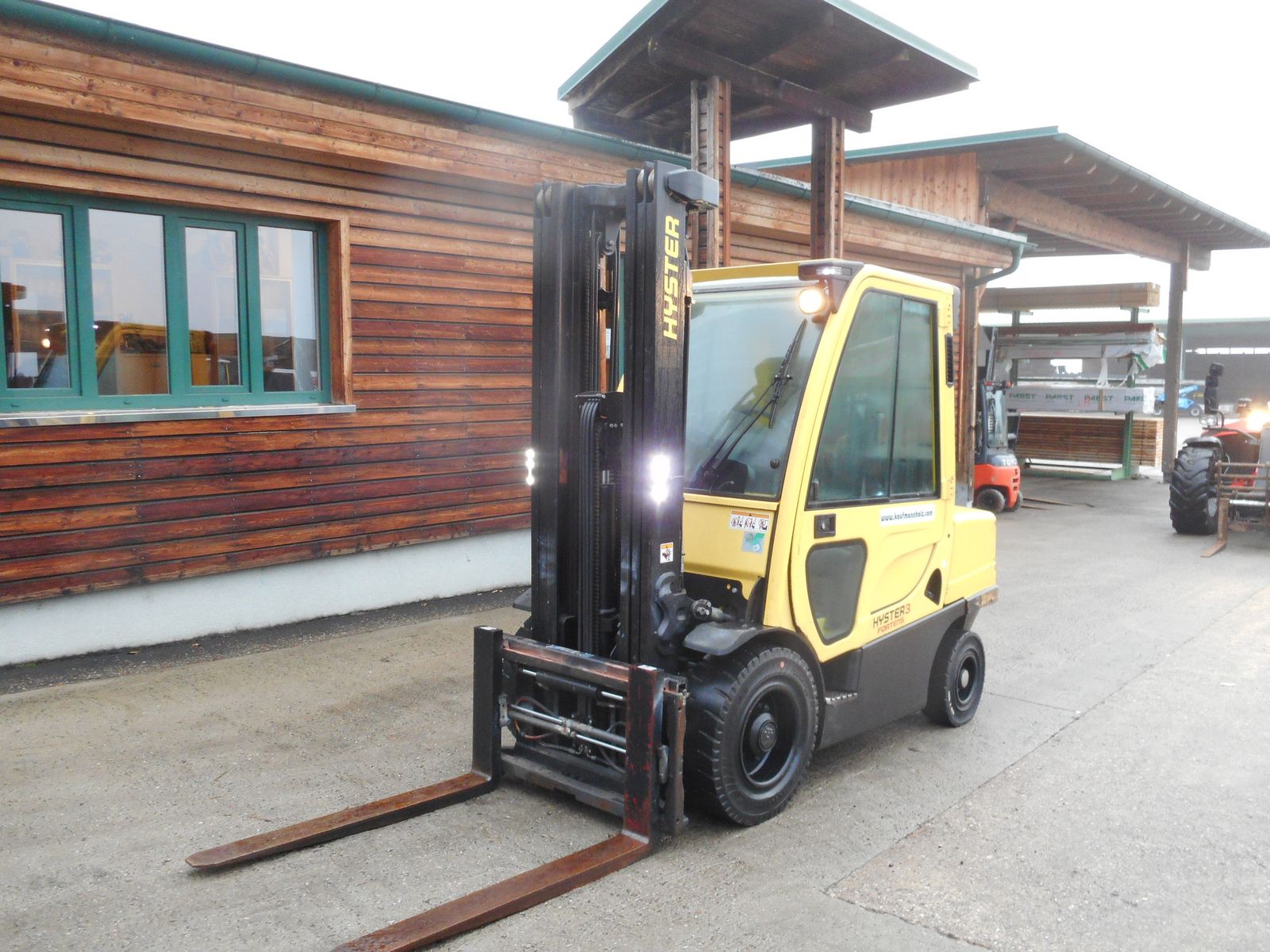 Hyster H3.5FT Triplex 5,2m + SS + ZV + Kabine mit Heizu 2