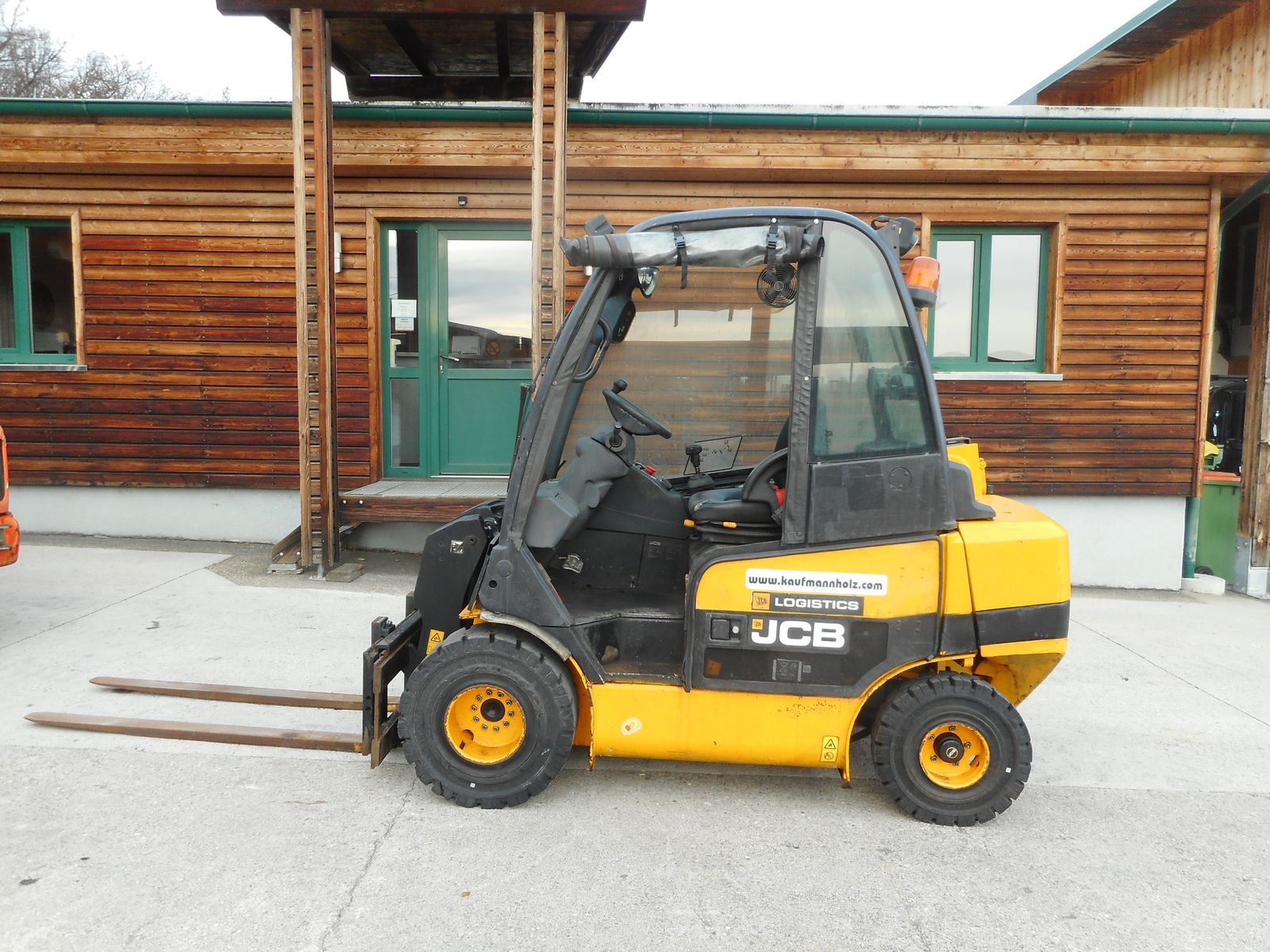 JCB TLT 25 Teletruck ( 4 Meter - 2,5 Tonnen ) Telesk 1