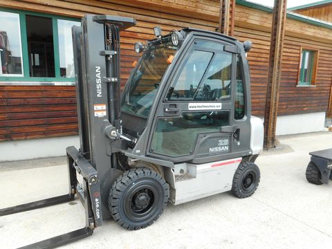 Nissan Y1D2A25Q Triplex 4,5m + SS + ZV + Kabine