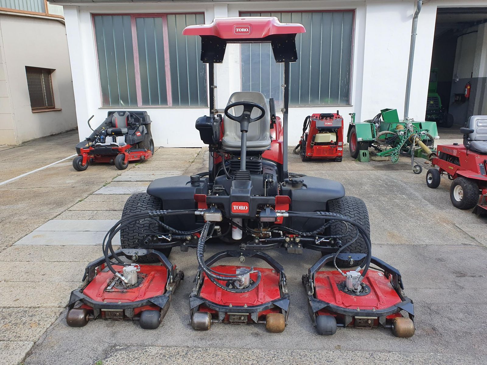 Toro Groundsmaster 4300-D 4-WD 2