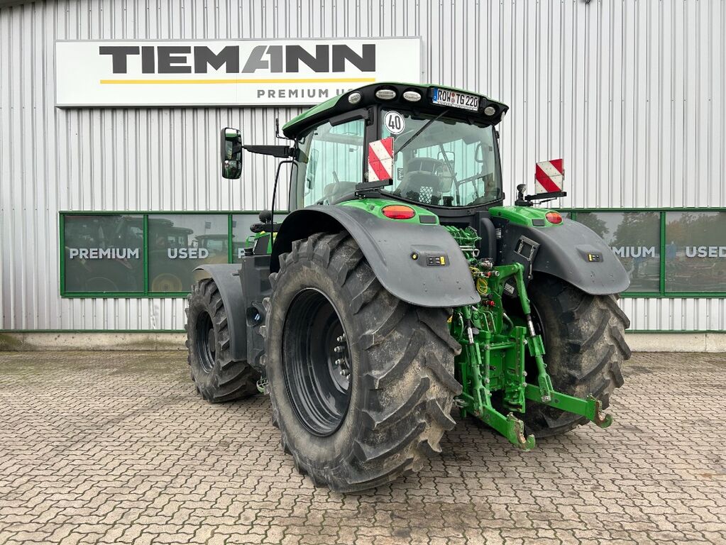 John Deere 6215R 3