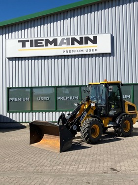 JCB 407