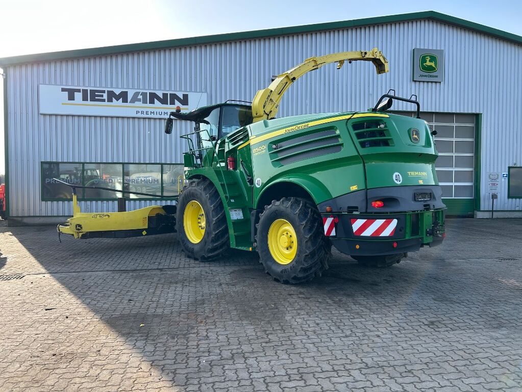 John Deere 8500 mit Kemper 475 Plus 3