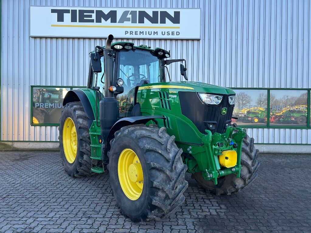 John Deere 6175M 2