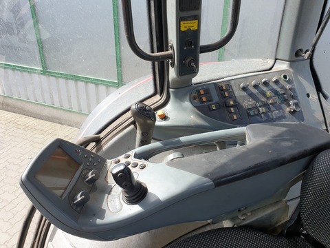 Valtra T151