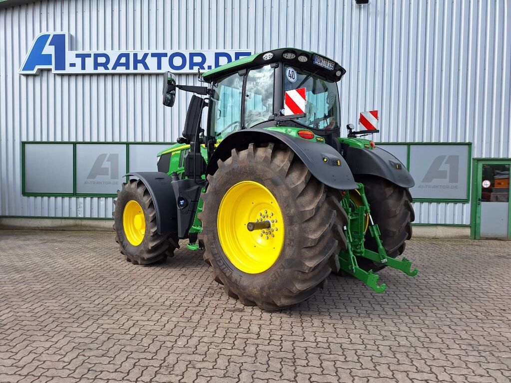John Deere 6R 230 **MIETRÜCKLÄUFER** 3