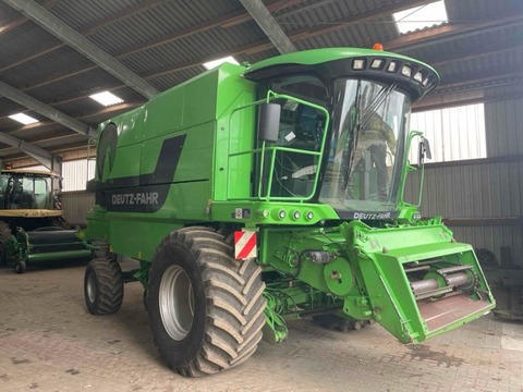 <strong>Deutz-Fahr 5690 HTS</strong><br />