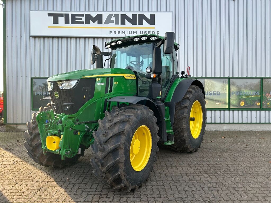 John Deere 6R 250 1